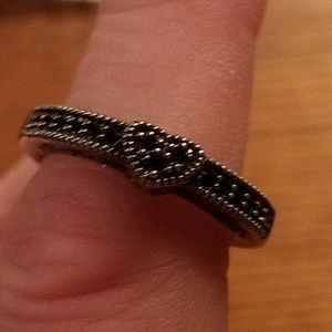 NEW BLACK GOLD AND BLACK DIAMONDS HEART RING BAND